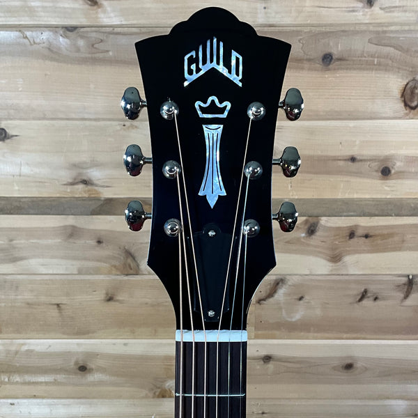 Guild D-40 Traditional Acoustic Guitar - Natural