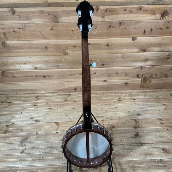 What is deals a clawhammer banjo