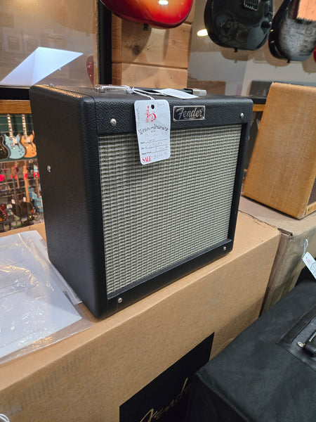 Fender Pro Junior IV SE Combo Guitar Amplifier - Black