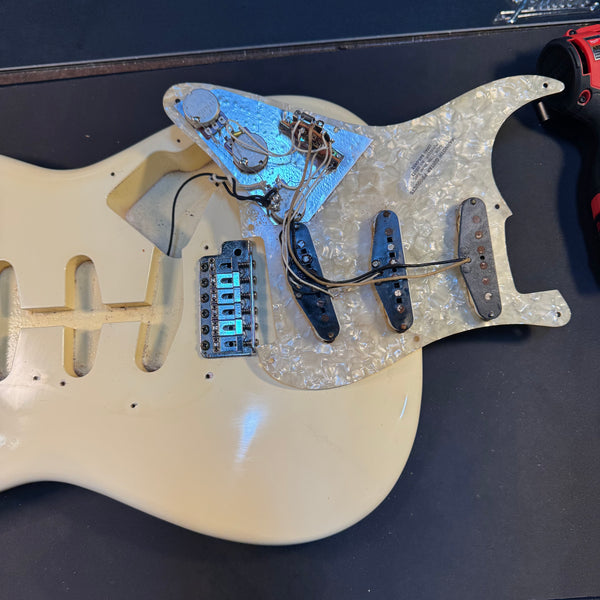 Fender 1985 Stratocaster Electric Guitar USED - Olympic White