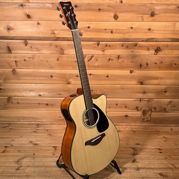 Yamaha FSX800C Acoustic Guitar - Natural