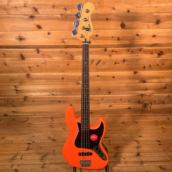 Squier Classic Vibe 60's Jazz Bass - Tahitian Coral