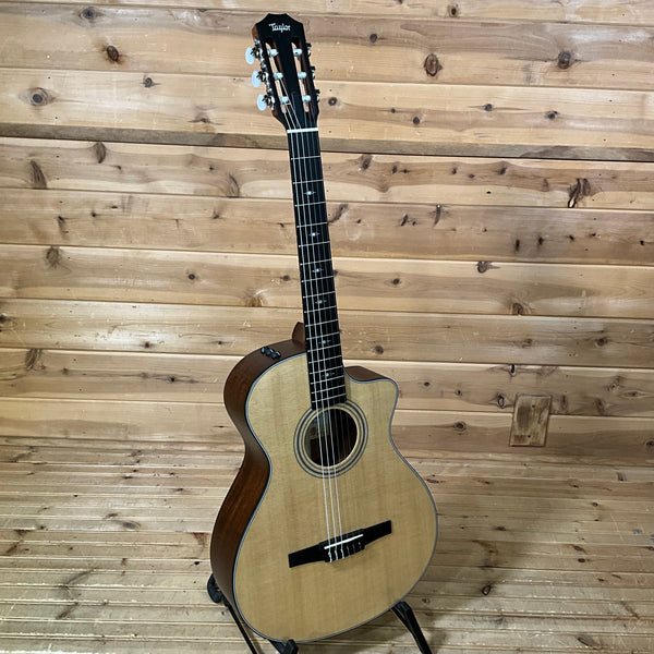 Taylor 312ce-N Acoustic Guitar - Natural