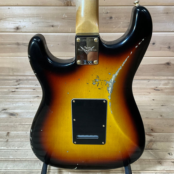 Fender Custom Shop Stevie Ray Vaughan Signature Stratocaster Relic Electric Guitar - Faded 3 Color Sunburst