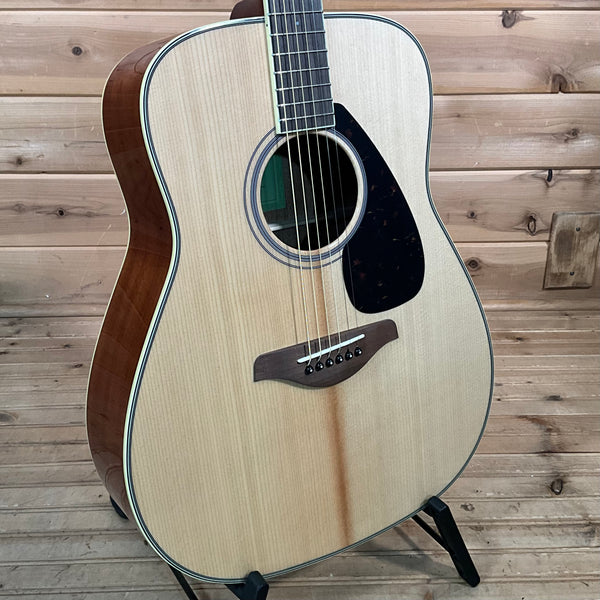 Yamaha FG820 Acoustic Guitar - Natural