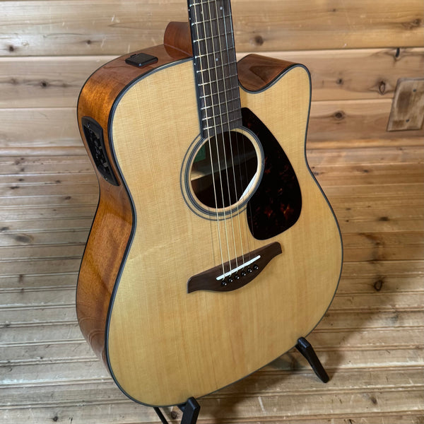 Yamaha FGX800C Acoustic Guitar - Natural