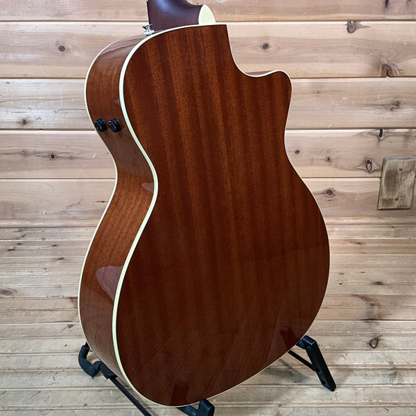 Fender Newporter Player Left-Handed Acoustic Guitar - Natural