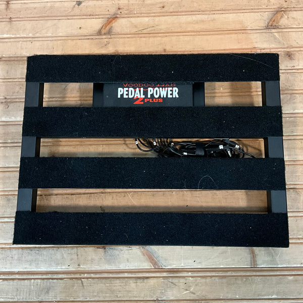 Voodoo Lab Pedal Power 2 & Pedaltrain Classic JR Pedal Board USED