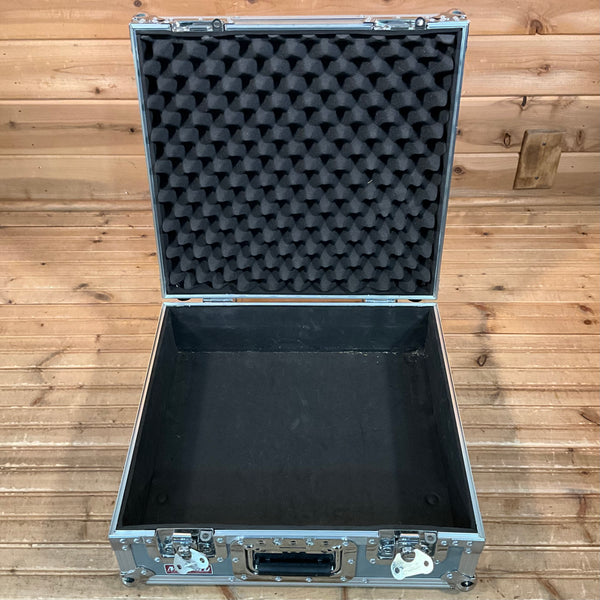 Voodoo Lab Pedal Power 2 & Pedaltrain Classic JR Pedal Board USED