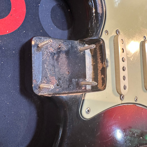 Fender Vintage 1961 Stratocaster Electric Guitar USED - 3 Tone Sunburst