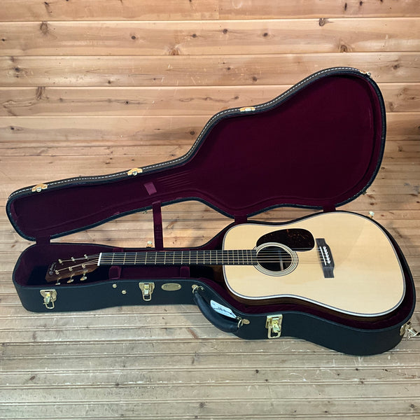 Martin D-28 Modern Deluxe Acoustic Guitar - Natural