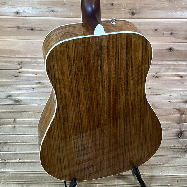 Fender King Vintage Acoustic Guitar - Aged Natural