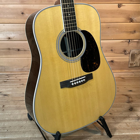 Martin D-35 Acoustic Guitar - Natural