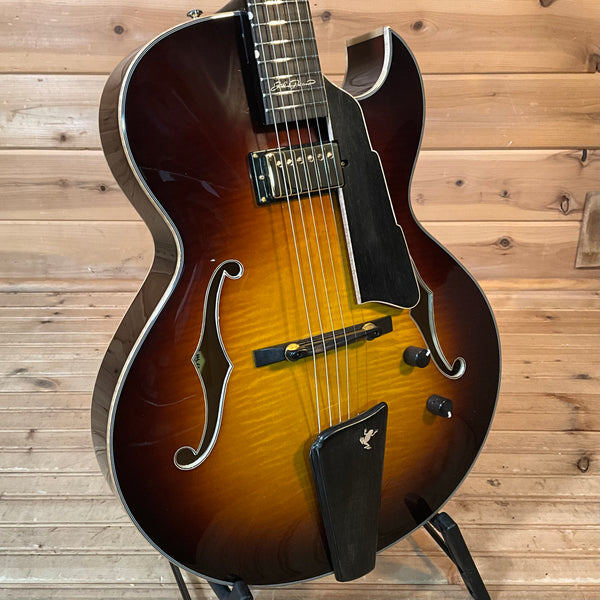 Eastman AR480CE Electric Guitar - Sunburst