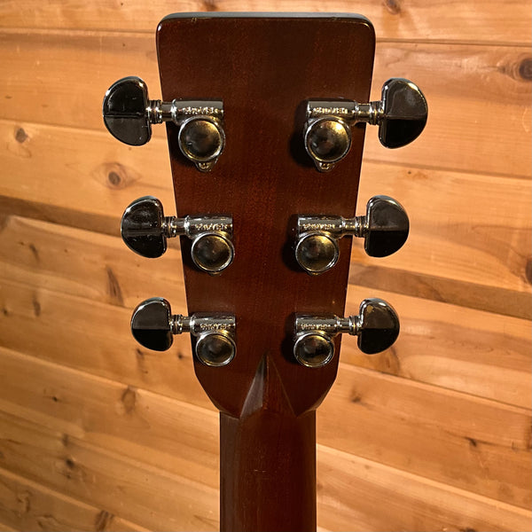 Martin 1975 D-28 Acoustic Guitar USED - Natural