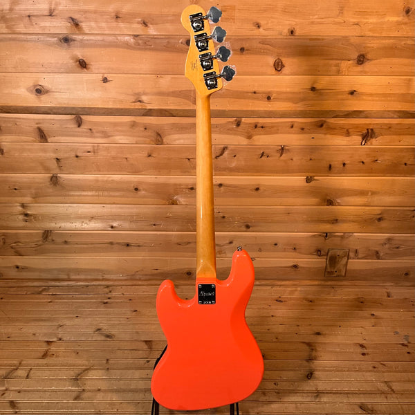 Squier Classic Vibe 60's Jazz Bass - Tahitian Coral