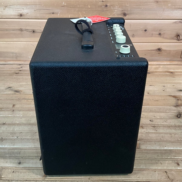 Fender Rumble LT25 Bass Combo Amplifier USED - Black