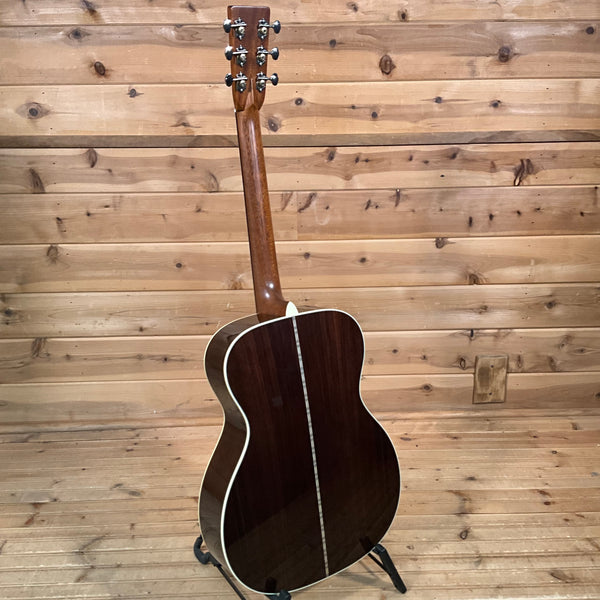 Martin OM-28 Acoustic Guitar - Natural