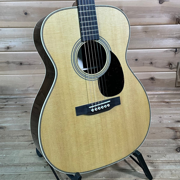 Martin OM-28 Acoustic Guitar - Natural