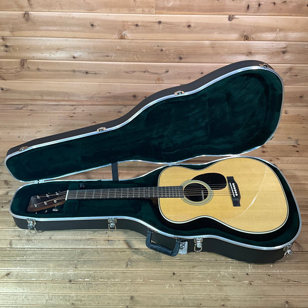 Martin OM-28 Acoustic Guitar - Natural