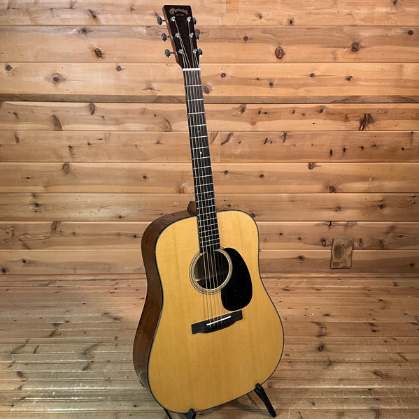 Martin Super D-18 Acoustic Guitar - Natural