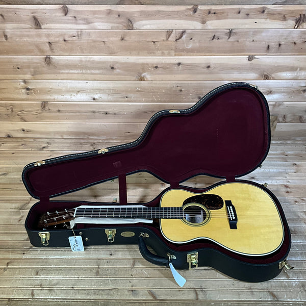 Martin 000-28EC Eric Clapton Signature Acoustic Guitar - Natural