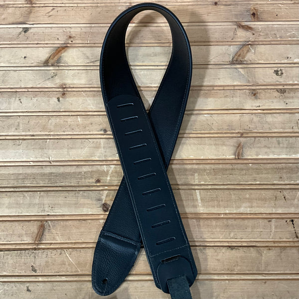 Action Custom Straps Limited Edition Shark Skin in Black Leather Guitar Strap