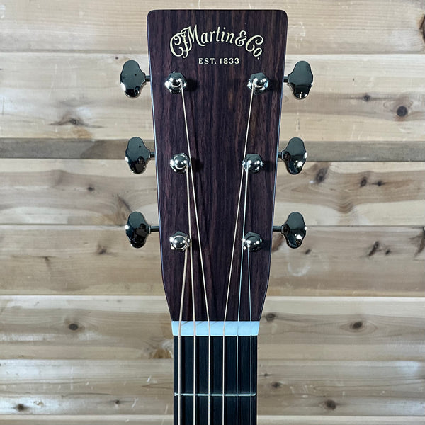 Martin 00-28 Acoustic Guitar - Natural