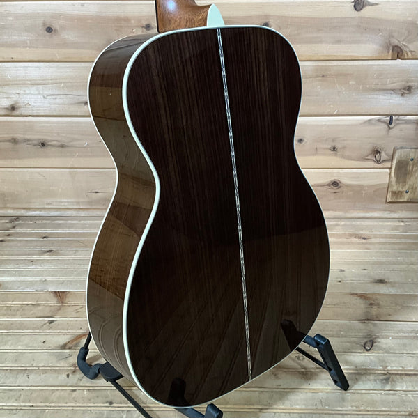 Martin 00-28 Acoustic Guitar - Natural