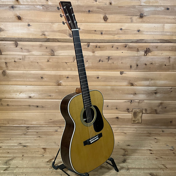 Martin 00-28 Acoustic Guitar - Natural