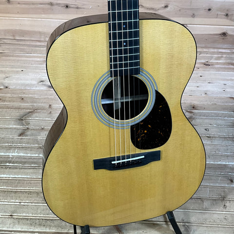 Martin OM-21 Acoustic Guitar - Natural