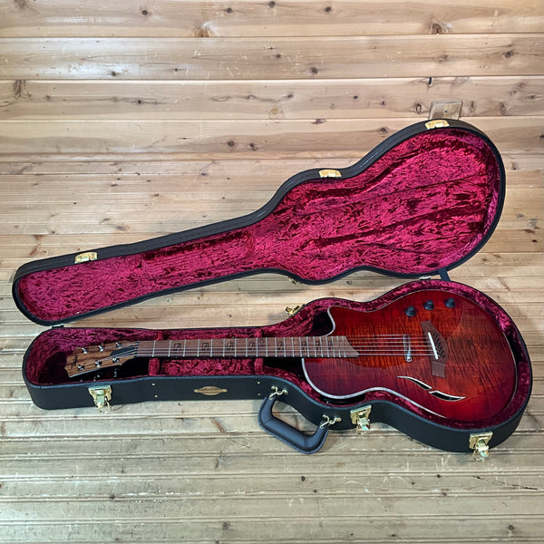 Taylor 2026 Catch Custom #35 CT5z Hollowbody Electric Guitar - Fiery Sunset