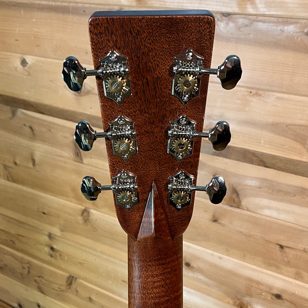 Martin Super HD-28 Acoustic Guitar - Natural