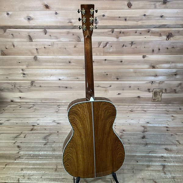 Martin Custom OM Italian Spruce/Guatemalan Rosewood Acoustic Guitar - Natural