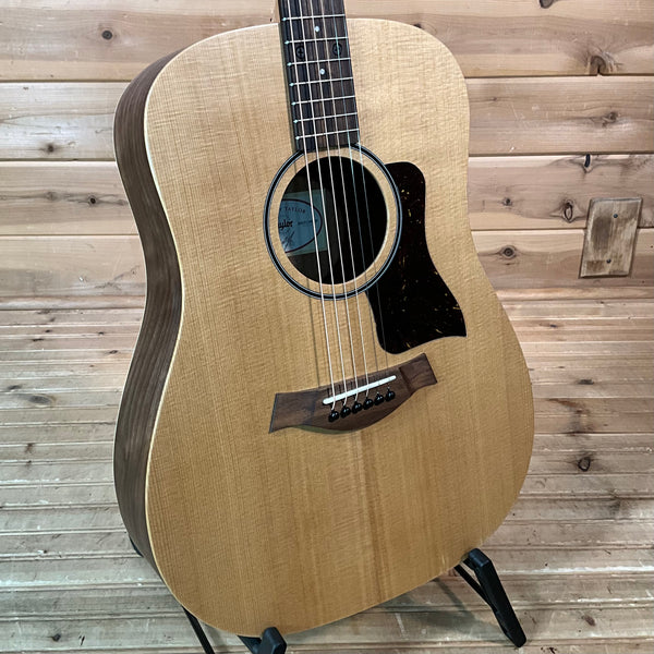 Taylor Big Baby Acoustic Guitar DEMO - Natural