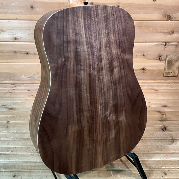 Taylor Big Baby Acoustic Guitar DEMO - Natural