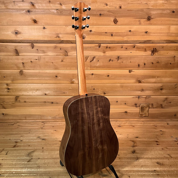 Taylor Big Baby Acoustic Guitar DEMO - Natural