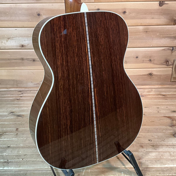 Martin OM-28 Acoustic Guitar - Natural