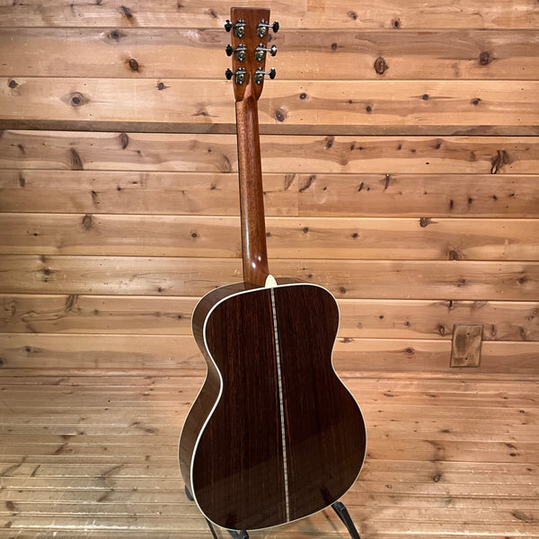 Martin OM-28 Acoustic Guitar - Natural