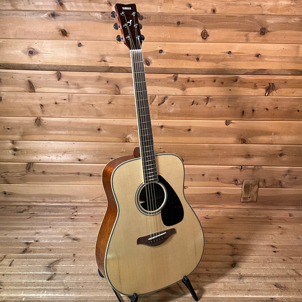 Yamaha FG820 Acoustic Guitar - Natural