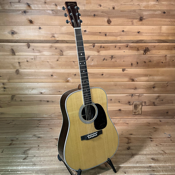 Martin D-35 Acoustic Guitar - Natural