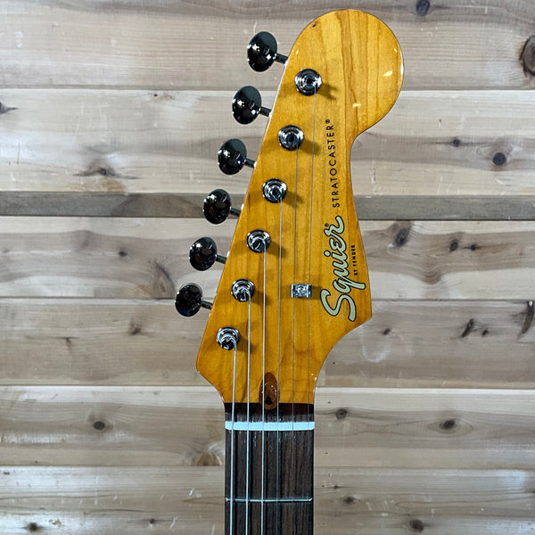 Squier Limited Edition Classic Vibe 60s Stratocaster HSS Electric Guitar - Sienna Sunburst