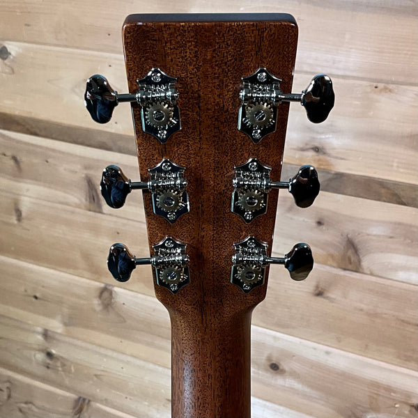 Martin 000-17 Acoustic Guitar - Natural
