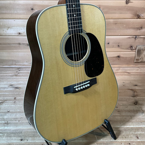 Martin D-28 Acoustic Guitar - Natural