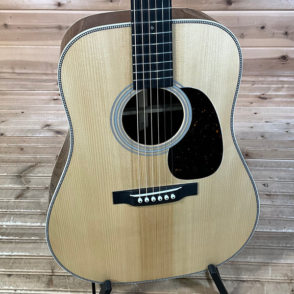 Martin D-28 Authentic 1937 VTS Acoustic Guitar - Natural