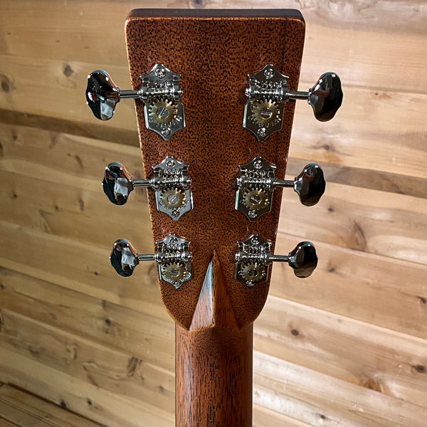 Martin D-28 Acoustic Guitar - Natural