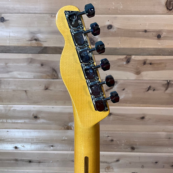 Fender American Vintage II 1972 Telecaster Thinline Electric Guitar - Candy Apple Red