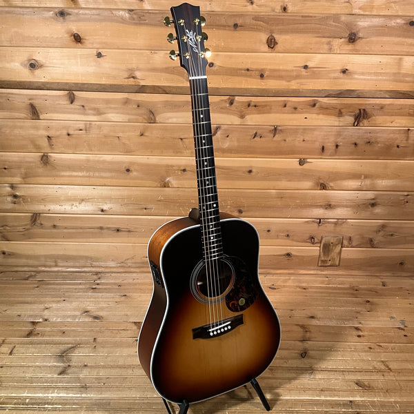 Maton Troubadour Dreadnought Acoustic Guitar - Satin Tobacco Sunburst