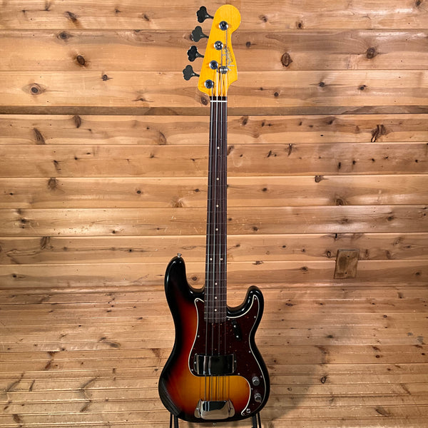 Fender James Jamerson 1962 Precision Electric Bass Guitar - 3-Tone Sunburst