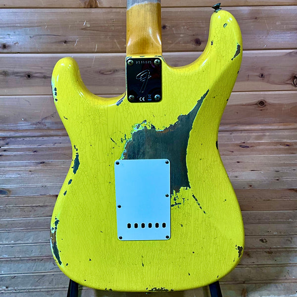 Fender Custom Shop 1969 Stratocaster Heavy Relic - Aged Canary Yellow